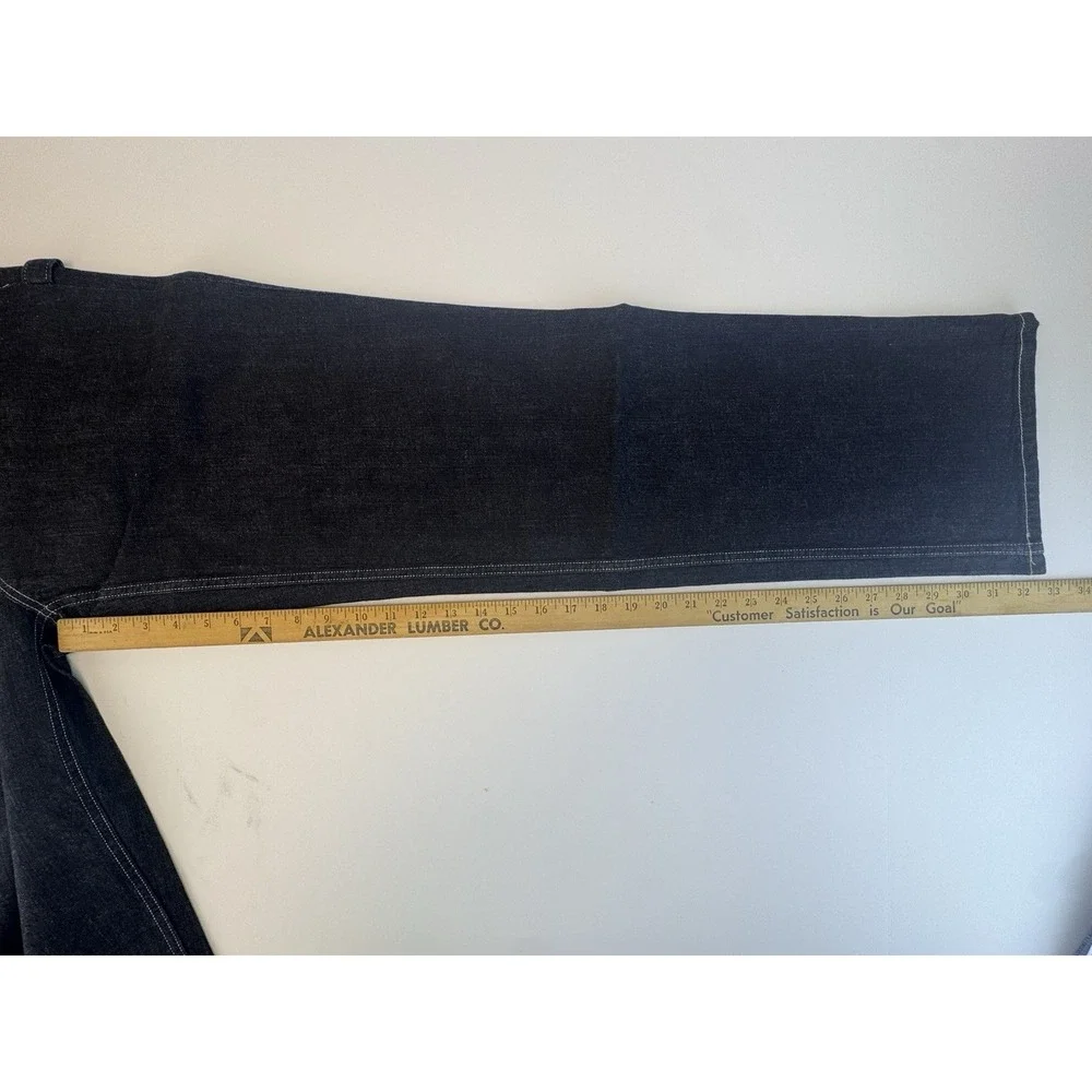 Duluth Trading Mens 40 Grit Flex Relaxed Fit Jeans Blue denim Size 32x34 NWT